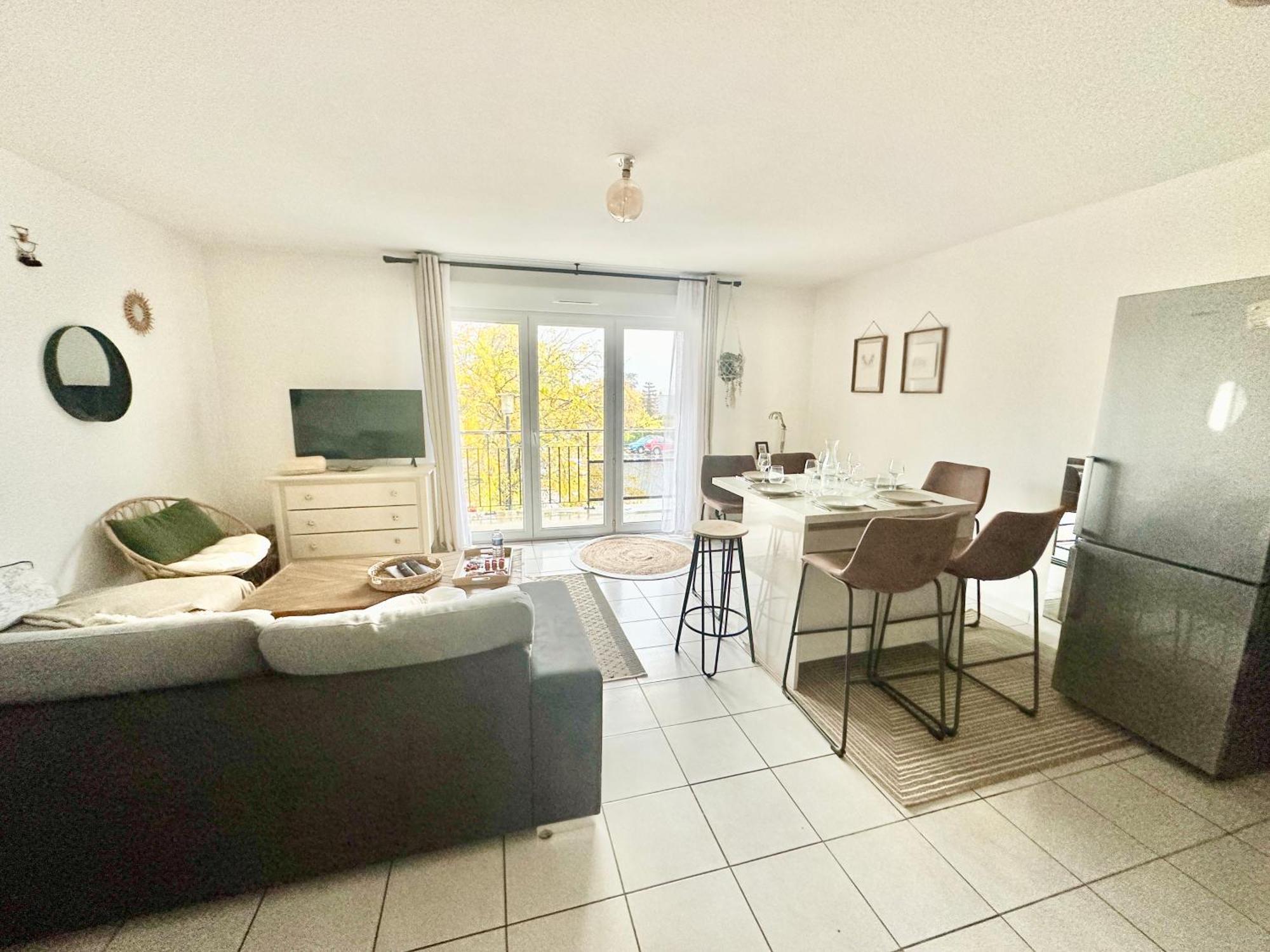 L'Arsene, Un Cocon Avec Terrasse Lägenhet Panazol Exteriör bild